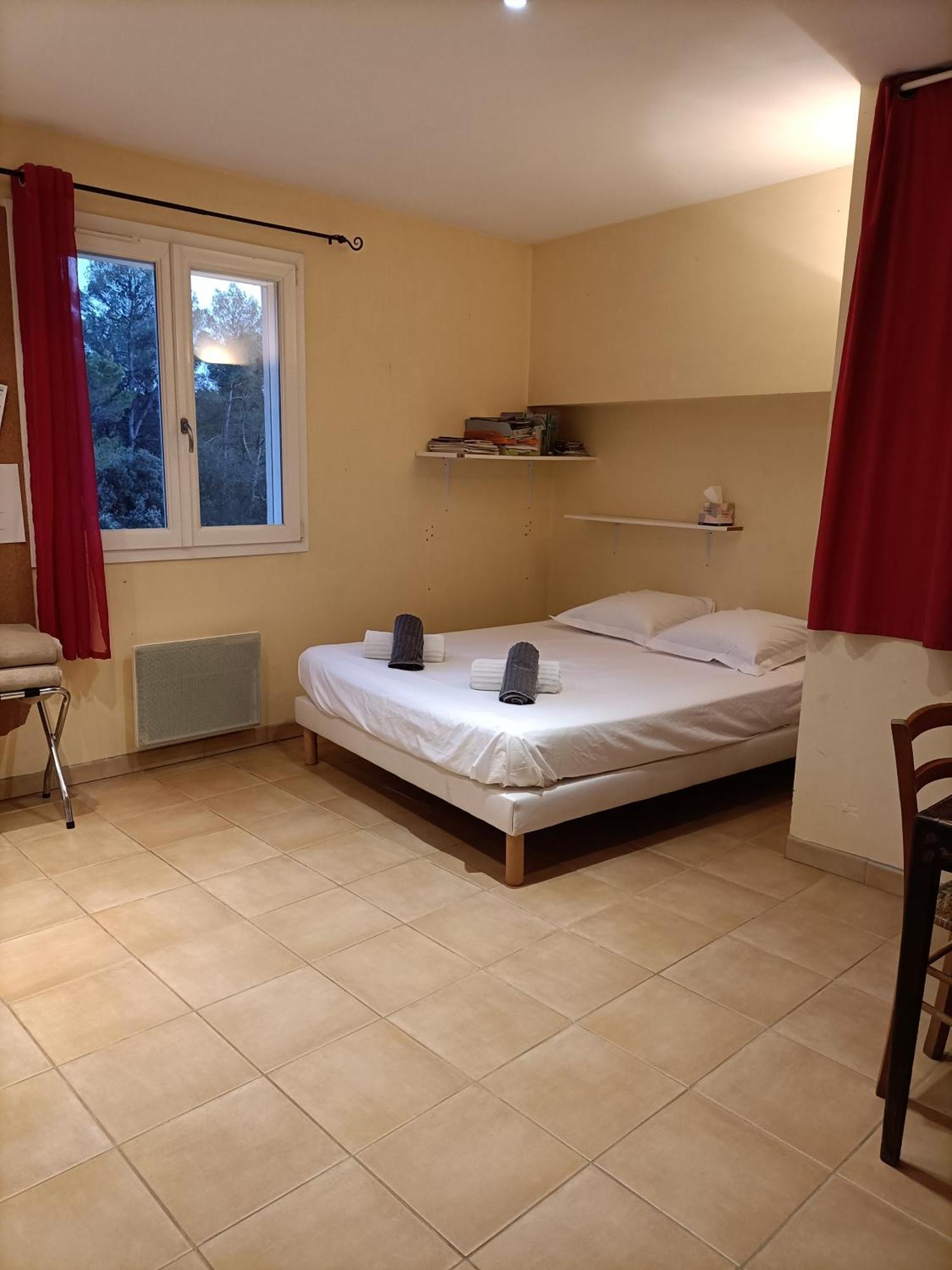 Les Git'Anes De Ponteves Villa Екстериор снимка